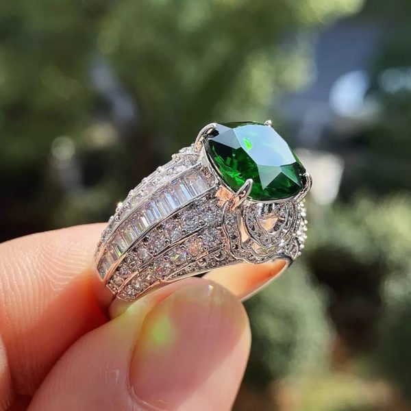 Emerald Green Ring